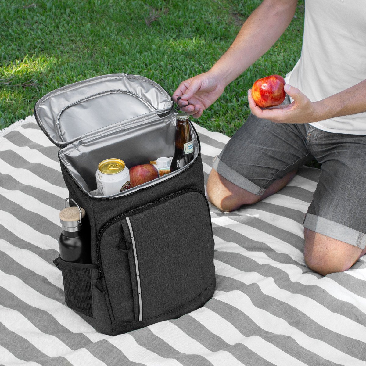 alt_-promocional_publicitario_cooler_nomawalk__K11_contexto.4-1.jpg