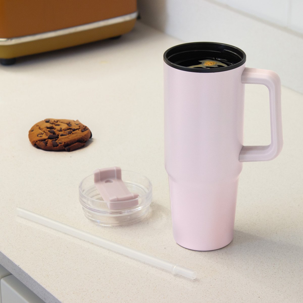 alt_promocional_publicitario_Vaso_T701_rosa_contexto-1.jpg