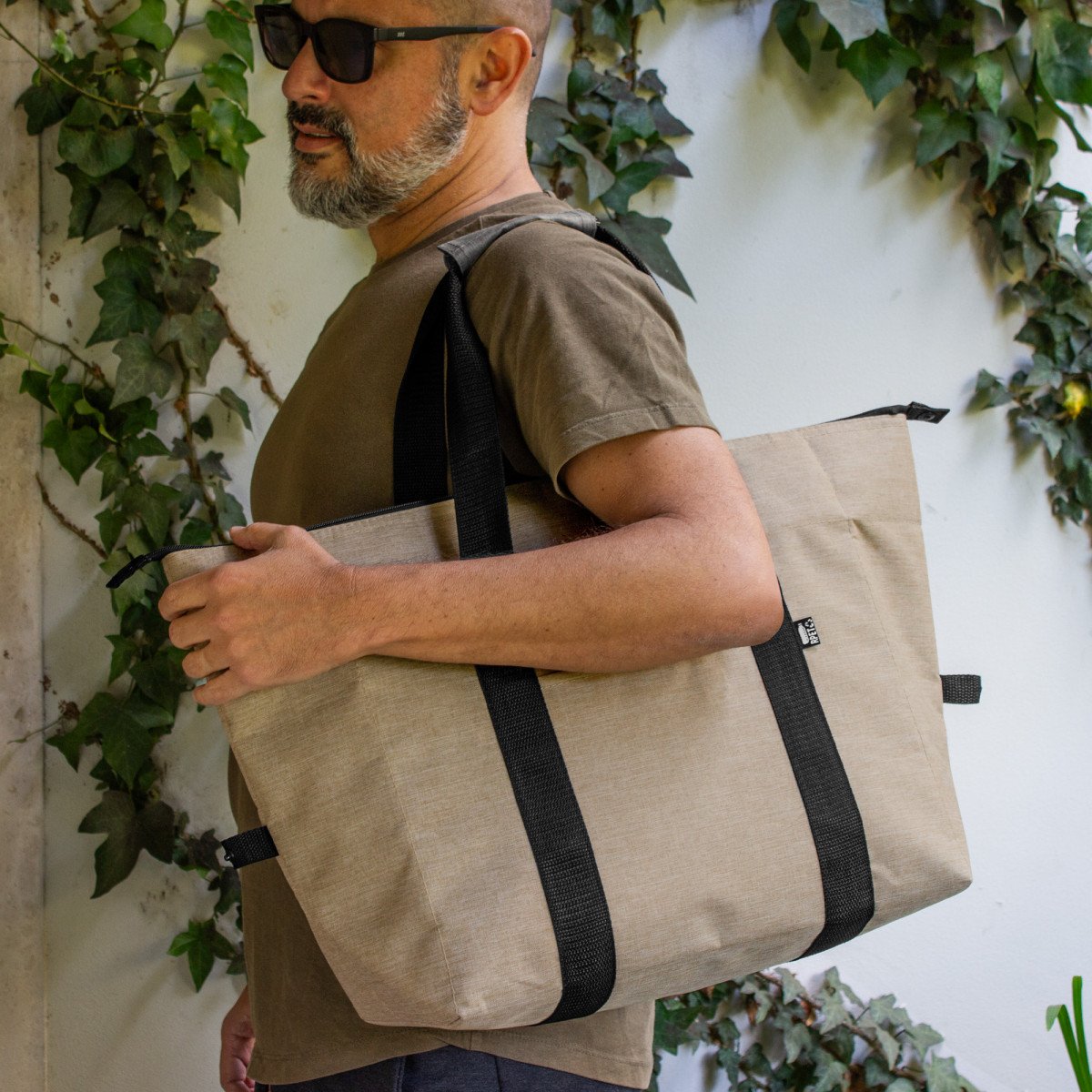 alt_promocional_publicitario_bolso_termico_T756_beige-contexto.jpg