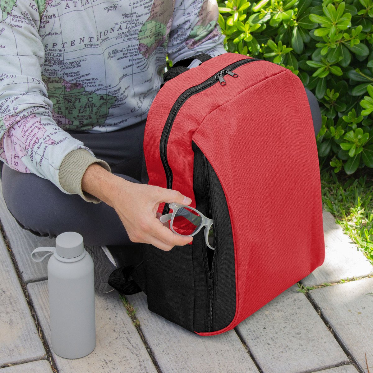 alt_promocional_publicitario_mochila_C570_rojo-contexto-2-1.jpg
