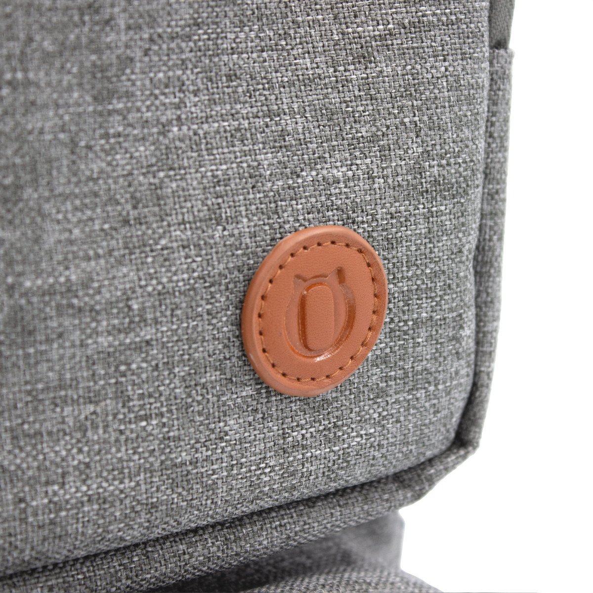 alt_promocional_publicitario_mochila_GATO_G325_gris-gris-5_detalle-1.jpg