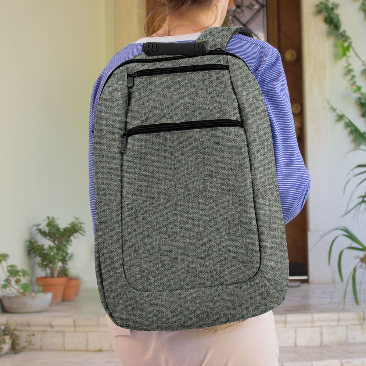 alt_promocional_publicitario_mochila_nomawalk_K8_gris-claro_9-1.jpg