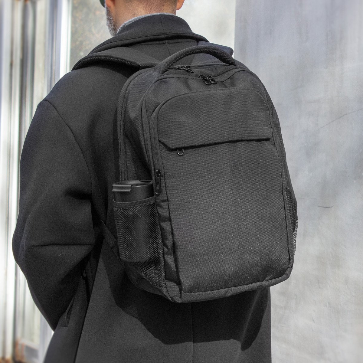 alt_-promocional_publicitario_mochila_nomawalk_Force_K17_contexto-1.jpg