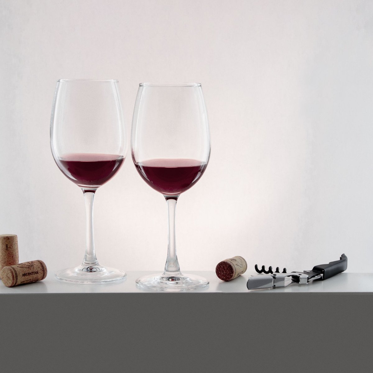 alt__promocional_publicitario_Set-Vino-copas-abridor-contexto.jpg
