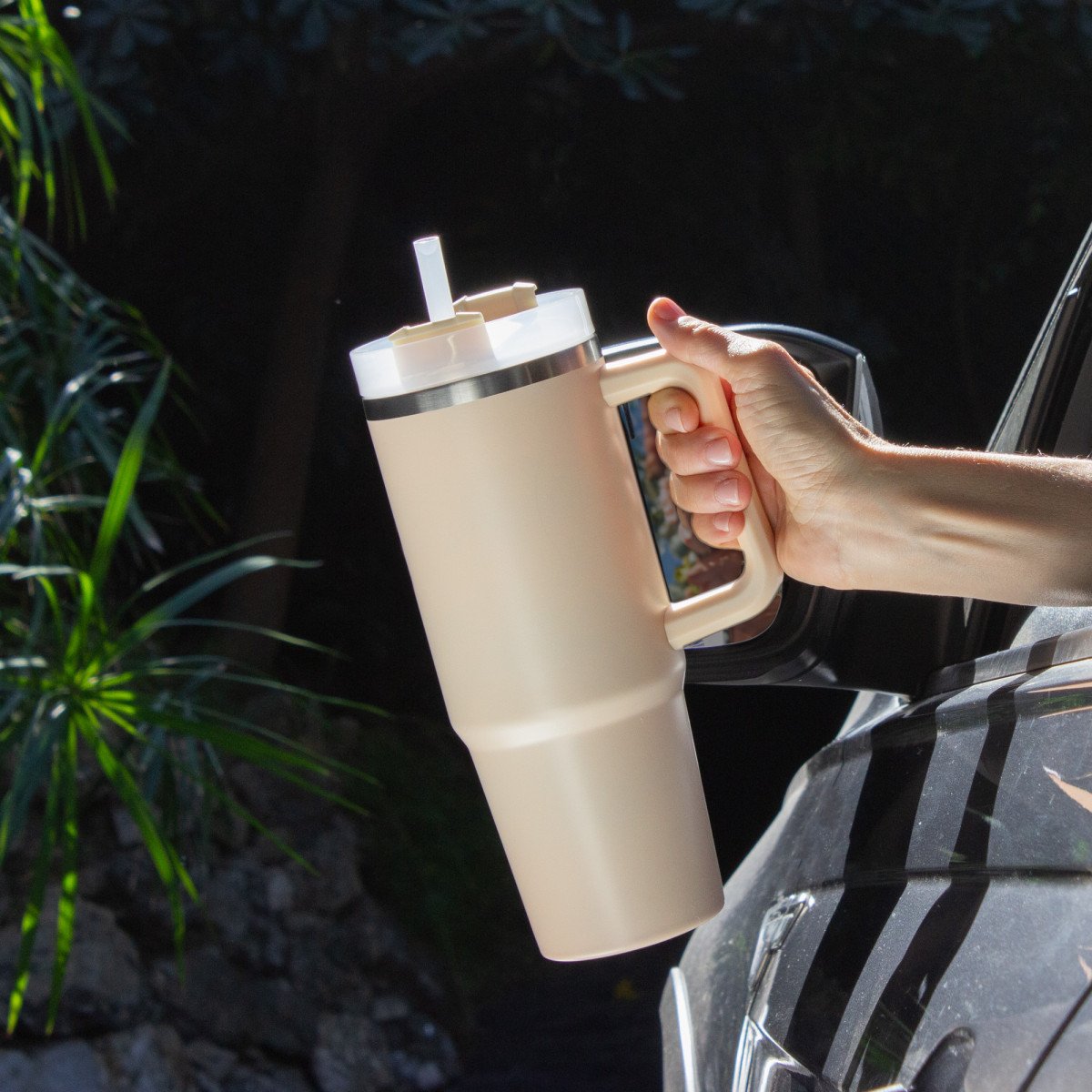 alt_promocional_publicitario_Vaso_acero_inoxidable_T702_contexto_nude-2.jpg