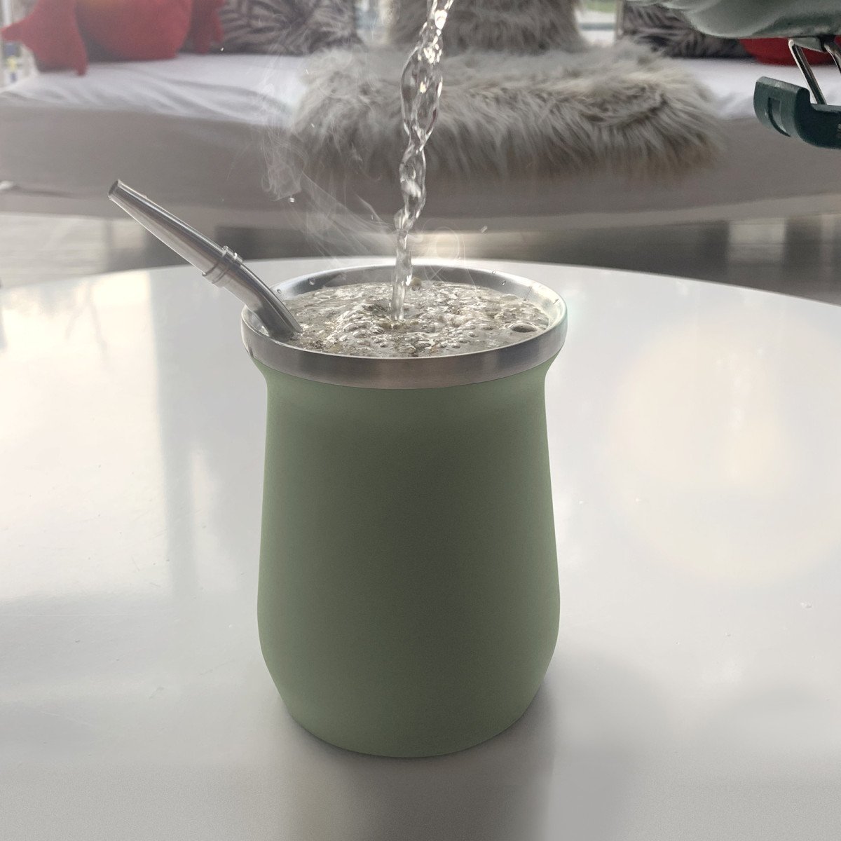 alt_promocional_publicitario_mate_T615_verde_contexto.jpg