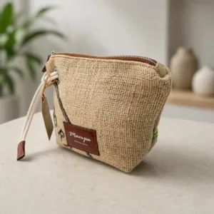 Neceser Araní Café