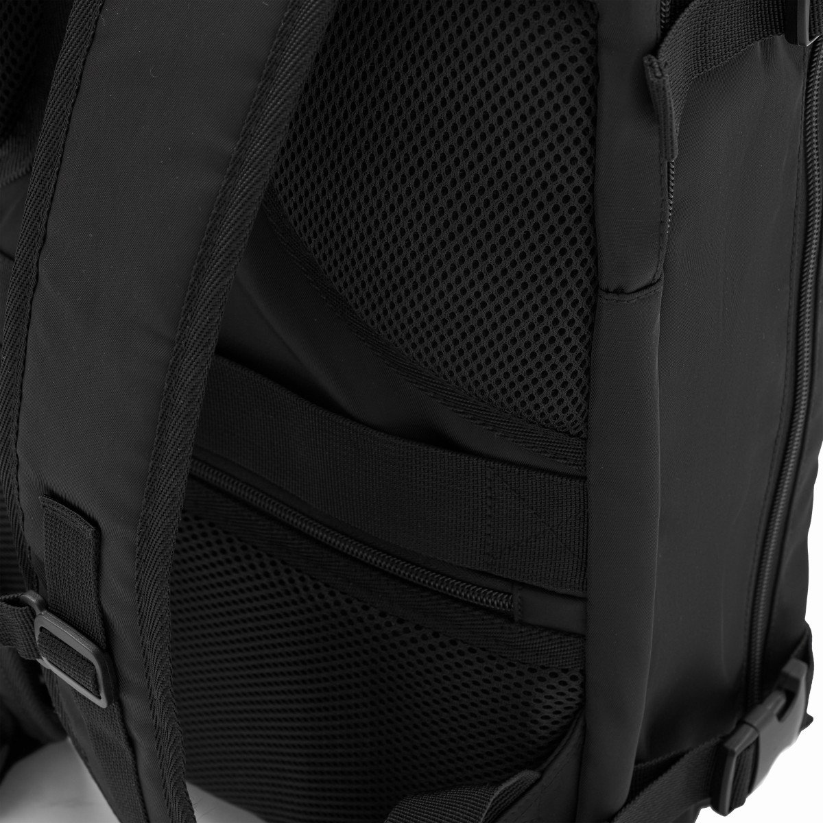 Mochila20FLIGHT20-20Negra202836292Cjpg-1722019192-1.jpg