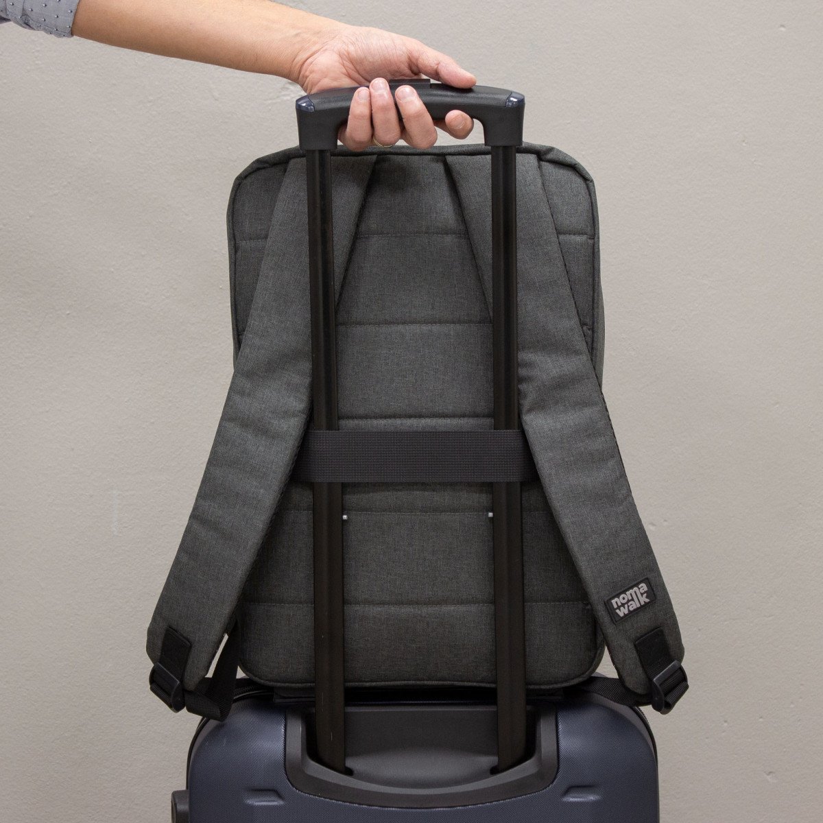 alt_-promocional_publicitario_mochila_nomawalk__K9_contexto-3-1.jpg